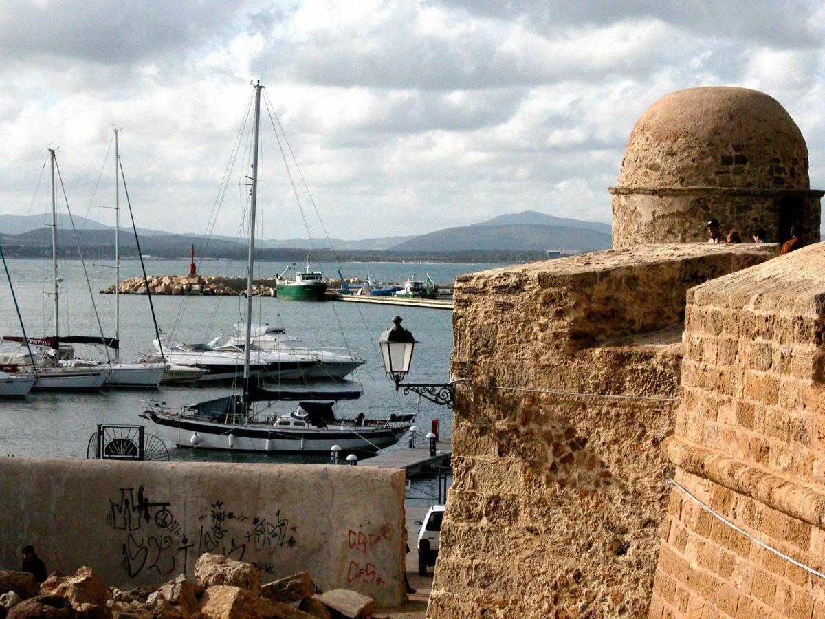 La Caravella Apartment Alghero Bagian luar foto